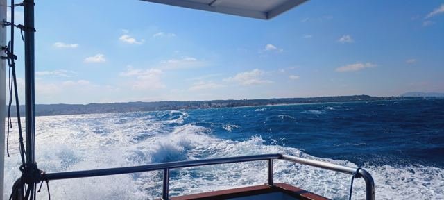 De Mastichari, em Kos, seguimos de barco até Kalymnos