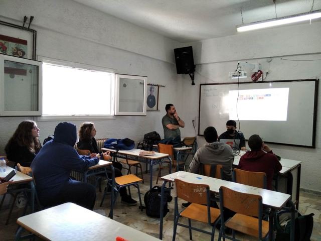 Apresentando o projeto de conectar estudantes