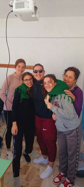 Com um grupo de alunos