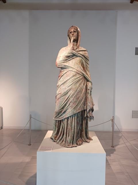 A Dama de Kalymnos, estátua de bronze resgatada do mar