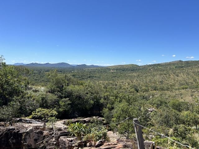 O cerrado visto do alto da trilha, perto de Natividade