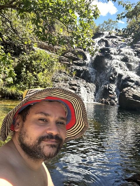 Selfie obrigatória na cachoeira